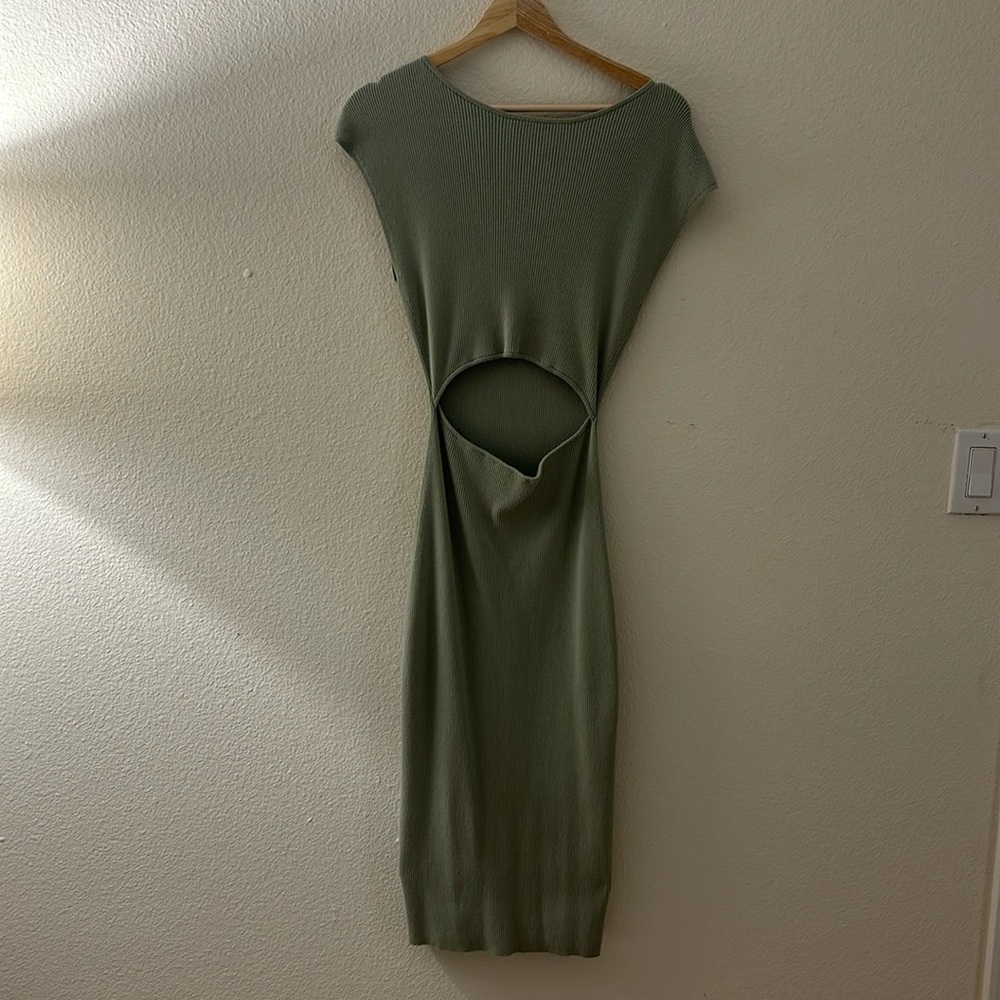 Aritzia Wilfred cut out dress